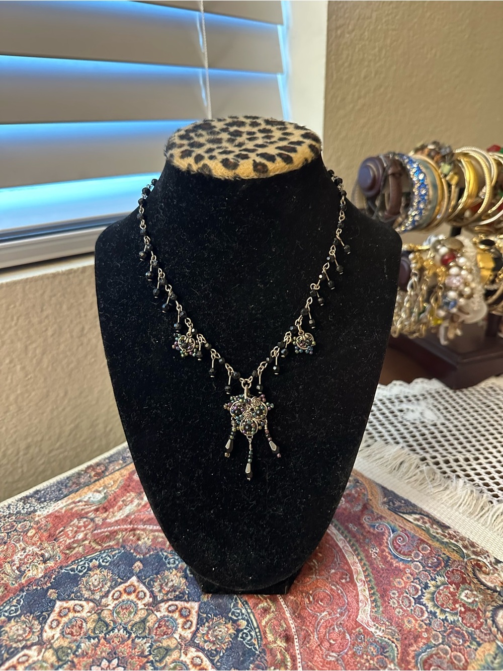 Vintage Black Bead Pendant Necklace